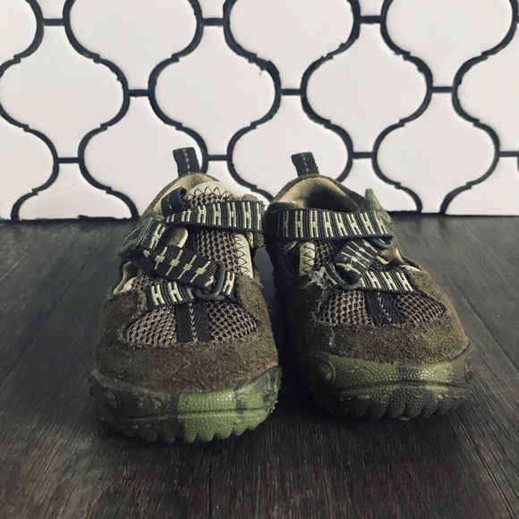 Merrell sandals size 4 great for a beginner walker - Picture 3 of 5